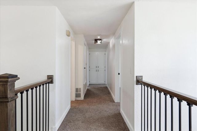 6104 W Gun Hill Way, Oklahoma City, OK 73132