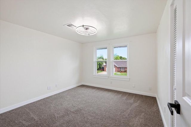 6104 W Gun Hill Way, Oklahoma City, OK 73132