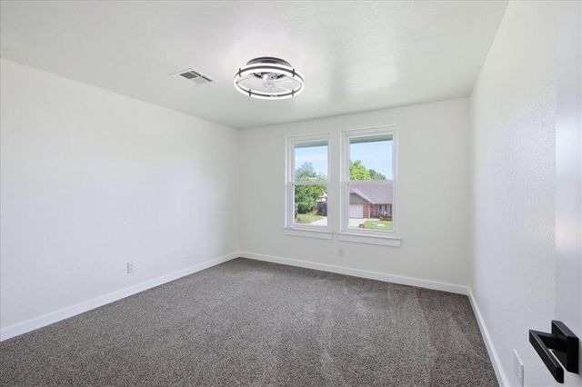6104 W Gun Hill Way, Oklahoma City, OK 73132