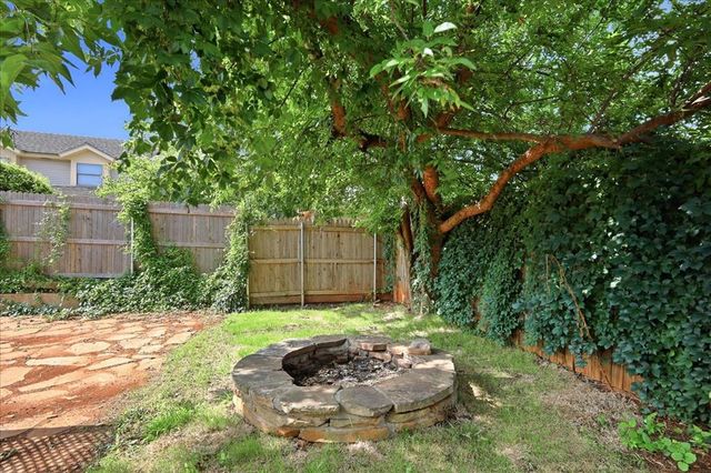 6104 W Gun Hill Way, Oklahoma City, OK 73132