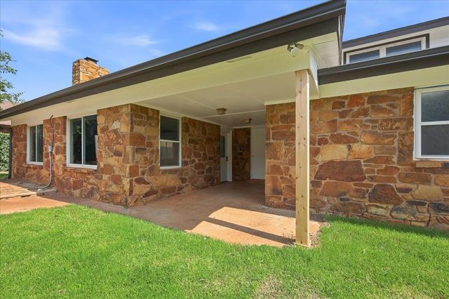 6104 W Gun Hill Way, Oklahoma City, OK 73132
