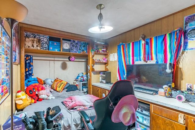 325 E CHESTER STREET, Plainfield, WI 54966