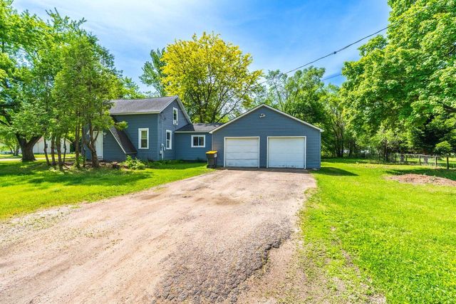 325 E CHESTER STREET, Plainfield, WI 54966