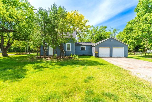 325 E CHESTER STREET, Plainfield, WI 54966