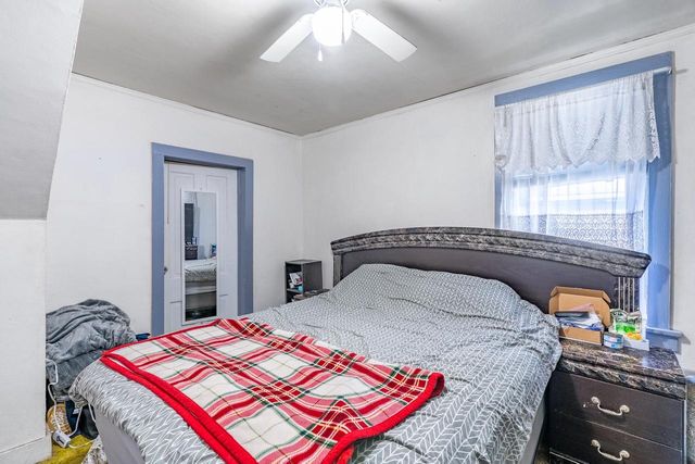 325 E CHESTER STREET, Plainfield, WI 54966