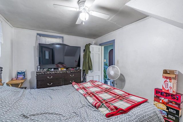 325 E CHESTER STREET, Plainfield, WI 54966