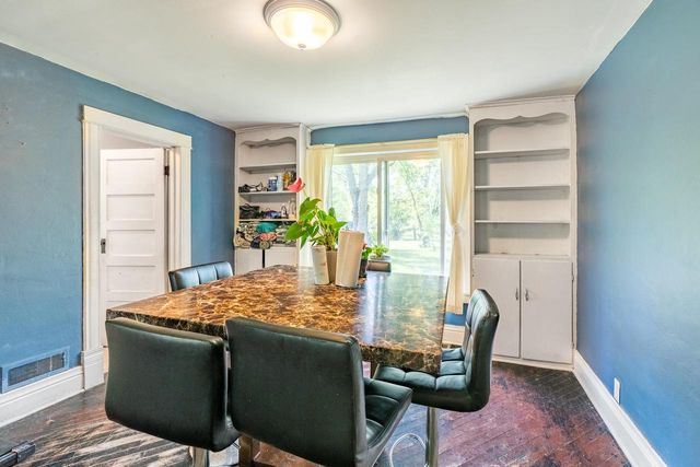 325 E CHESTER STREET, Plainfield, WI 54966