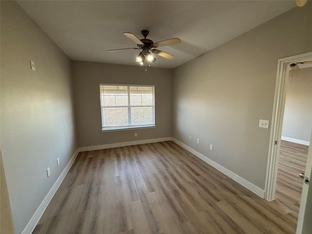 3102 Kings Road 1301, Dallas, TX 75219