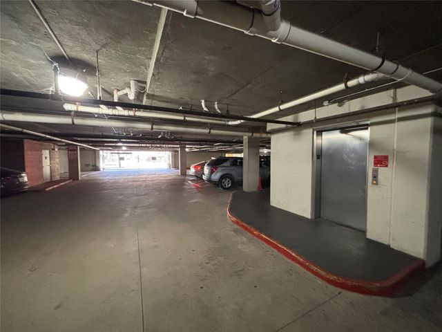 3102 Kings Road 1301, Dallas, TX 75219