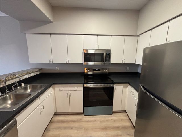 3102 Kings Road 1301, Dallas, TX 75219