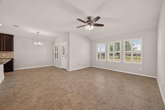 2822 Canadian Goose Lane, Baytown, TX 77521