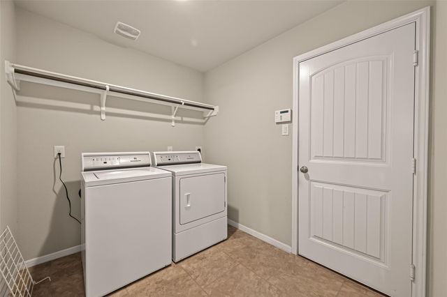 2822 Canadian Goose Lane, Baytown, TX 77521