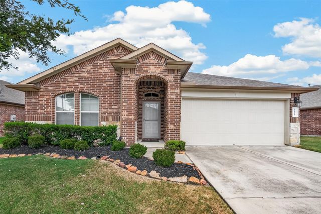 2822 Canadian Goose Lane, Baytown, TX 77521