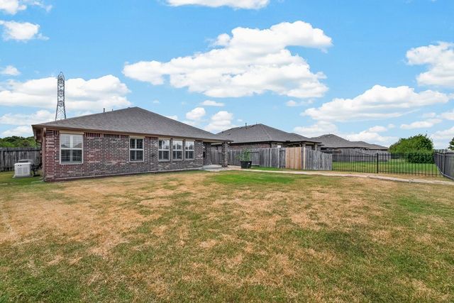 2822 Canadian Goose Lane, Baytown, TX 77521