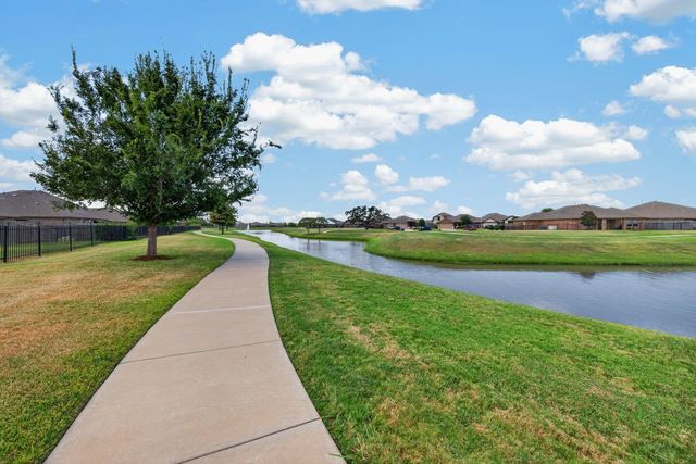 2822 Canadian Goose Lane, Baytown, TX 77521