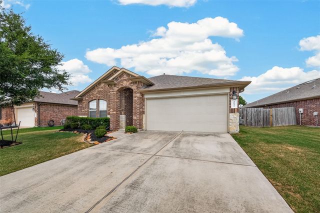 2822 Canadian Goose Lane, Baytown, TX 77521
