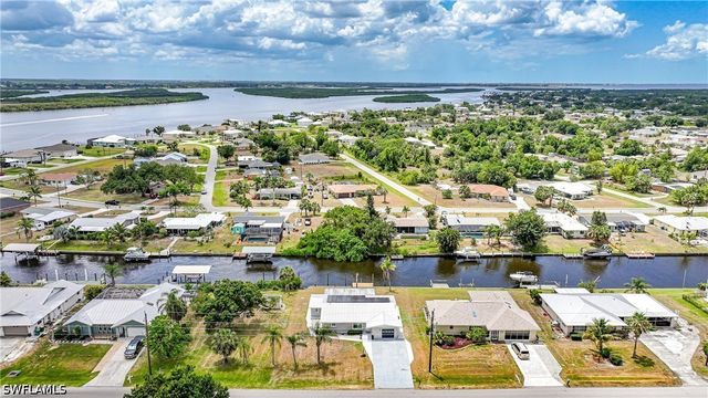 27381 Voyageur DR, Punta Gorda, FL 33983
