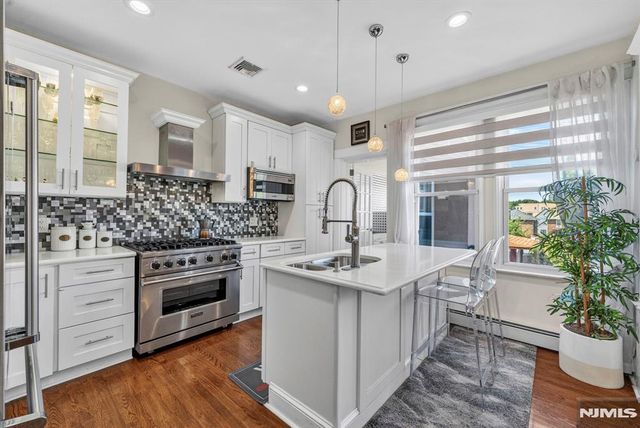 3 Prospect Avenue, Cliffside Park, NJ 07010