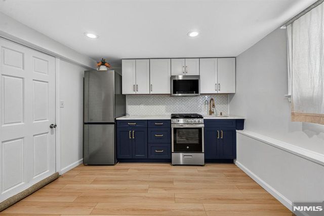 3 Prospect Avenue, Cliffside Park, NJ 07010