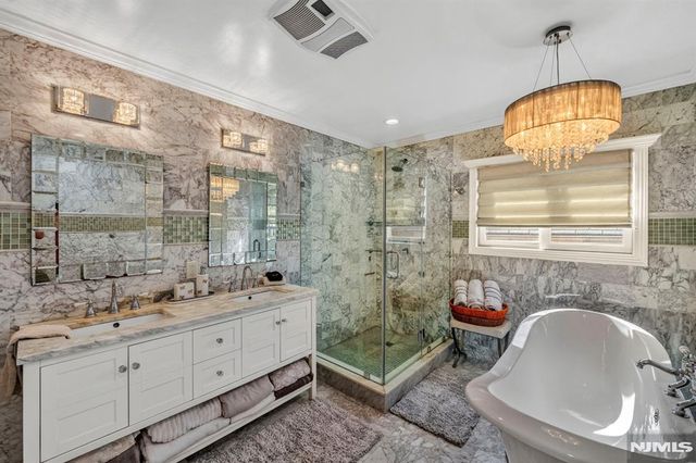 3 Prospect Avenue, Cliffside Park, NJ 07010