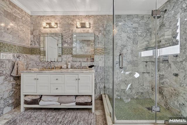 3 Prospect Avenue, Cliffside Park, NJ 07010