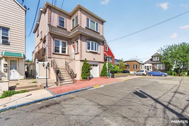 3 Prospect Avenue, Cliffside Park, NJ 07010