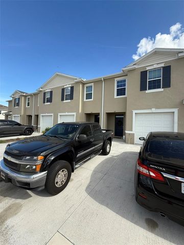 641 PRESTON COVE DRIVE, St Cloud, FL 34771