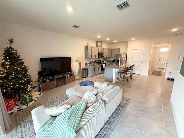 641 PRESTON COVE DRIVE, St Cloud, FL 34771