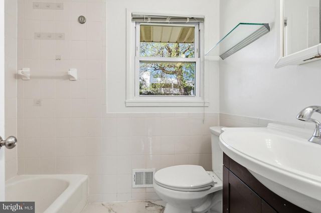 1923 LEWIS AVE, Rockville, MD 20851