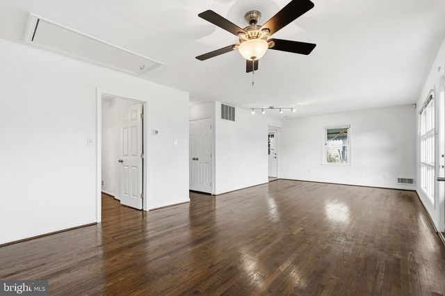 1923 LEWIS AVE, Rockville, MD 20851