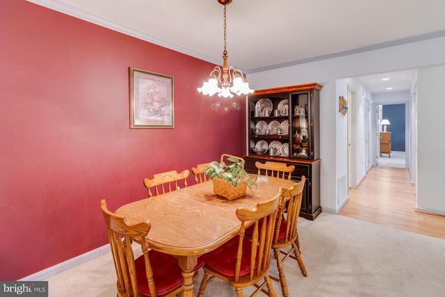 1006 COUNTRY PLACE DR, Lancaster, PA 17601