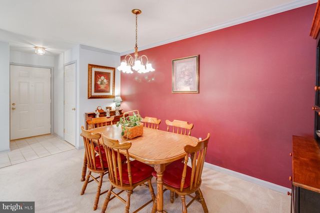 1006 COUNTRY PLACE DR, Lancaster, PA 17601