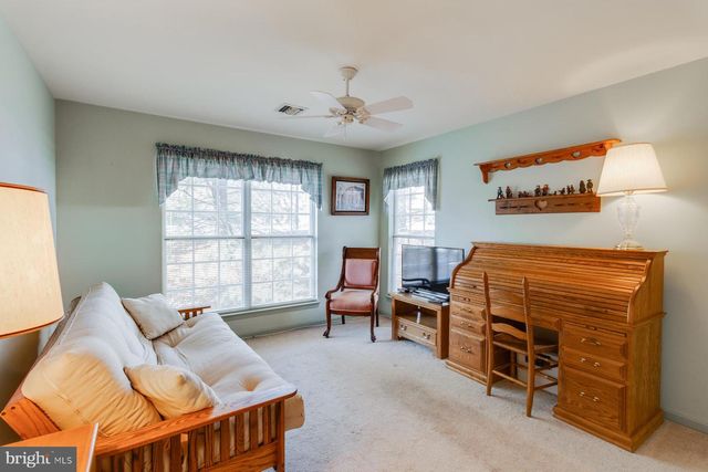 1006 COUNTRY PLACE DR, Lancaster, PA 17601