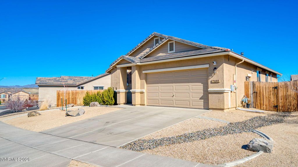 Image 5 of property listing at 7132 Mustengo Drive, Reno, NV 89506