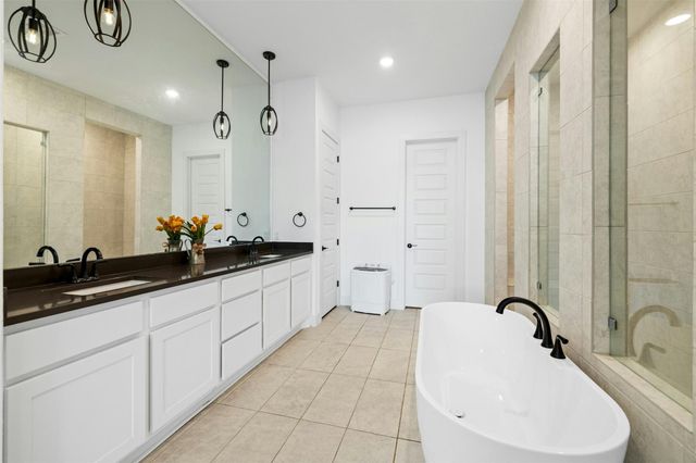 172 Shady Hill LOOP, Liberty Hill, TX 78642
