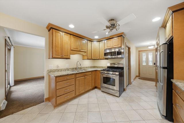 11942 S Lawler Avenue, Alsip, IL 60803