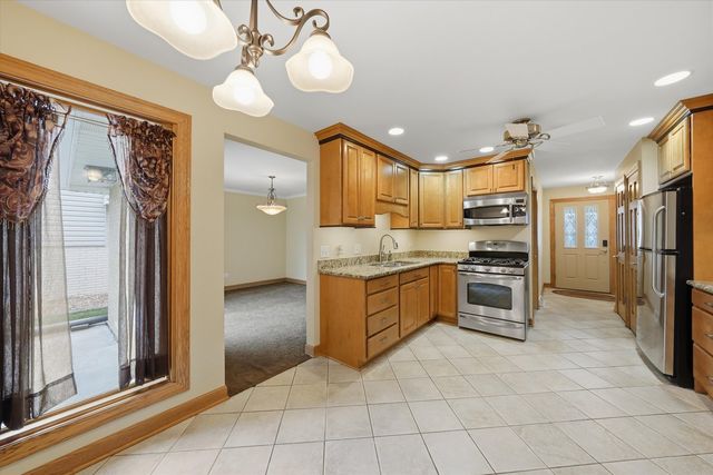 11942 S Lawler Avenue, Alsip, IL 60803