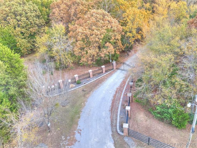 414498 E 1170 Road, Eufaula, OK 74432