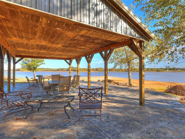 414498 E 1170 Road, Eufaula, OK 74432