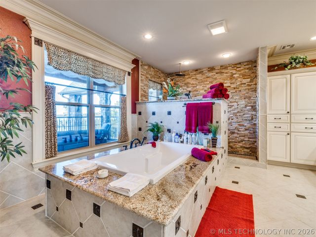 414498 E 1170 Road, Eufaula, OK 74432