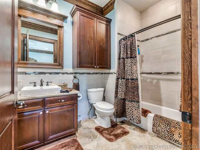 414498 E 1170 Road, Eufaula, OK 74432