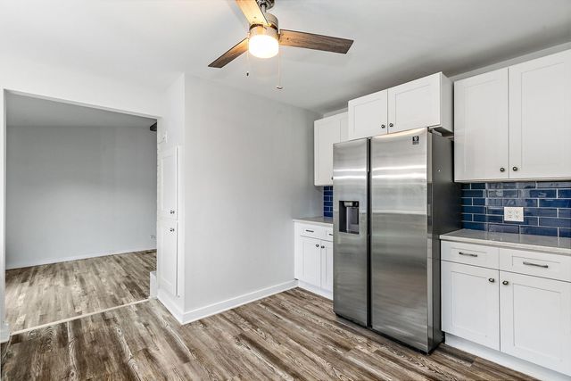 615 Lakeview Court, Roselle, IL 60172