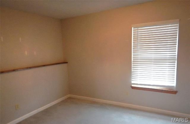 2 Charleroi Place, Lake St Louis, MO 63367