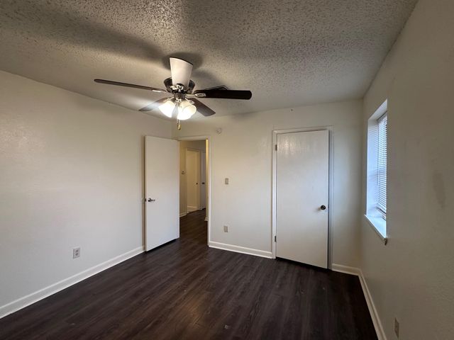 413 Magnolia ST, Bastrop, TX 78602