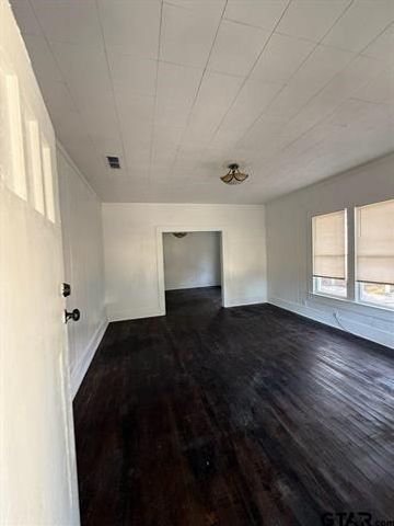 509 N Pacific Street, Mineola, TX 75773