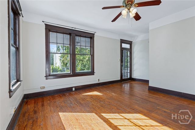 304 E Waldburg Street, Savannah, GA 31401