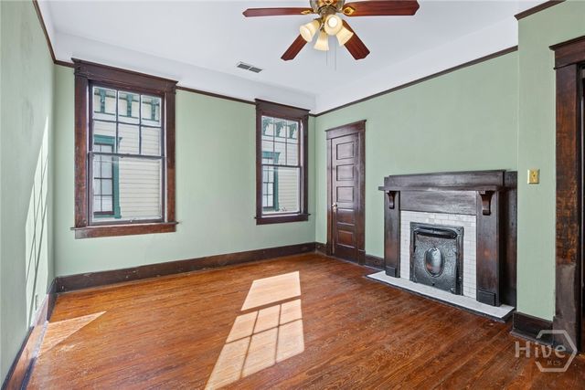 304 E Waldburg Street, Savannah, GA 31401