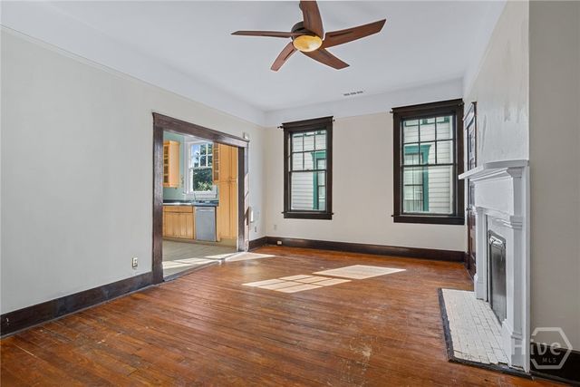 304 E Waldburg Street, Savannah, GA 31401