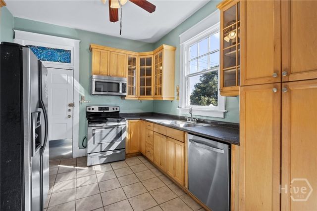 304 E Waldburg Street, Savannah, GA 31401