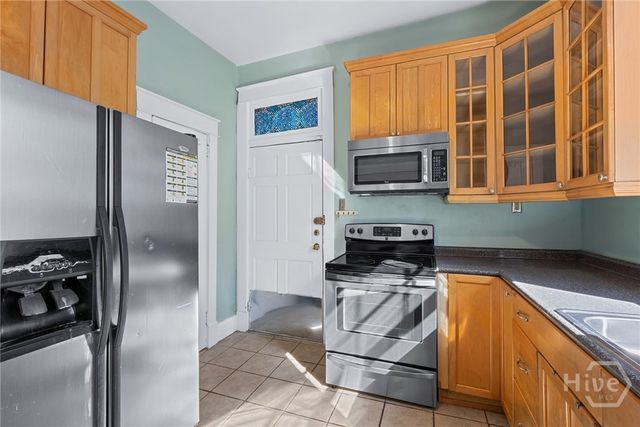 304 E Waldburg Street, Savannah, GA 31401